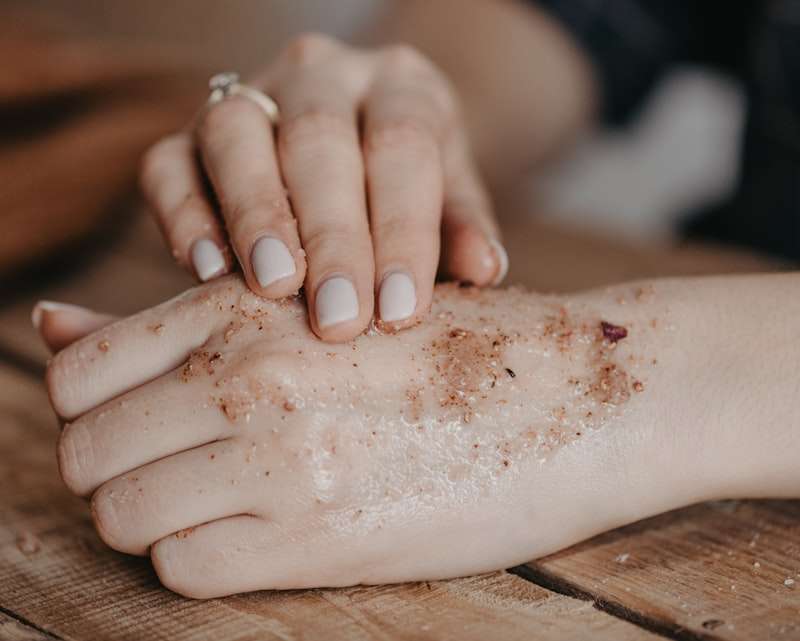 Įrodyta, psoriazės gydymas naminėm priemonėm, pavyzdžiui, alavijais ar ramunėlėm, veiksmingai gydo lengvus ar vidutinio sunkumo psoriazės atvejus
