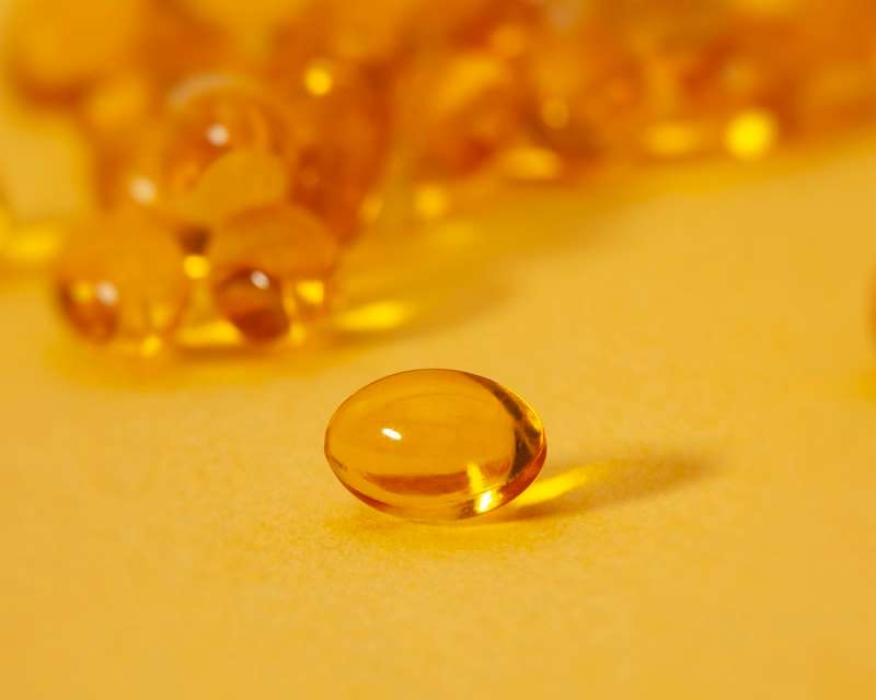 Vitaminas E yra svarbus vitaminas, kuris padeda reguliuoti cholesterolio kiekį kraujyje, gerina odos ir plaukų būklę, turi antioksidacinį ir priešuždegiminį poveikį. Sužinokite, kam jis skirtas ir kada vartoti vitamino E papildą